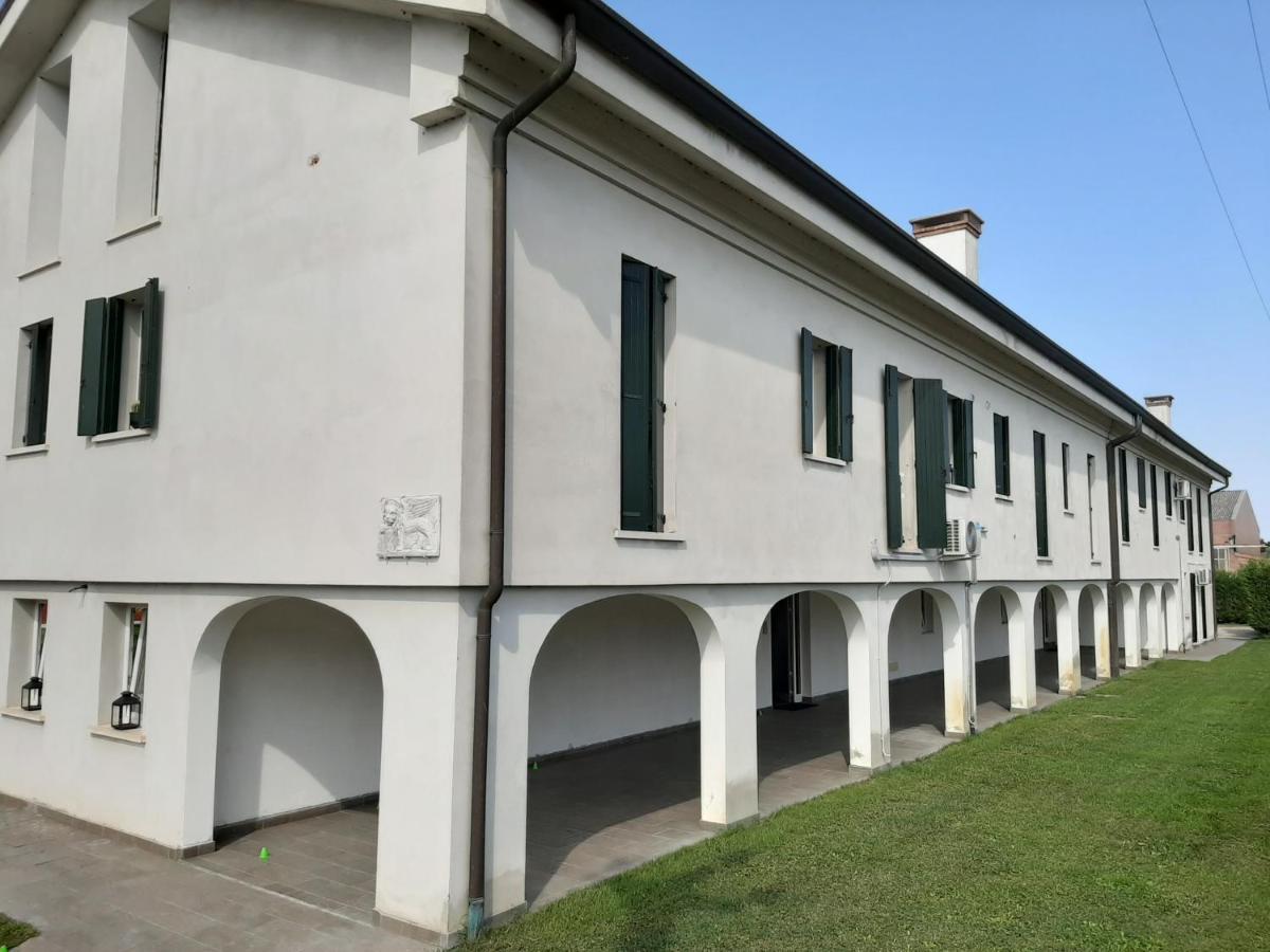 Venezia Suite Apartment Міра Екстер'єр фото