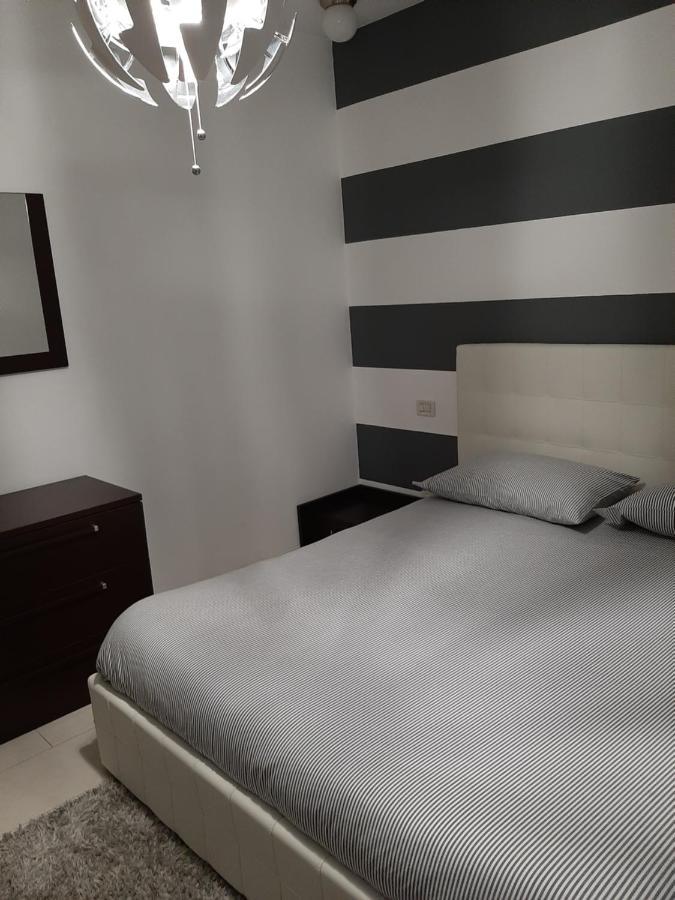 Venezia Suite Apartment Міра Екстер'єр фото